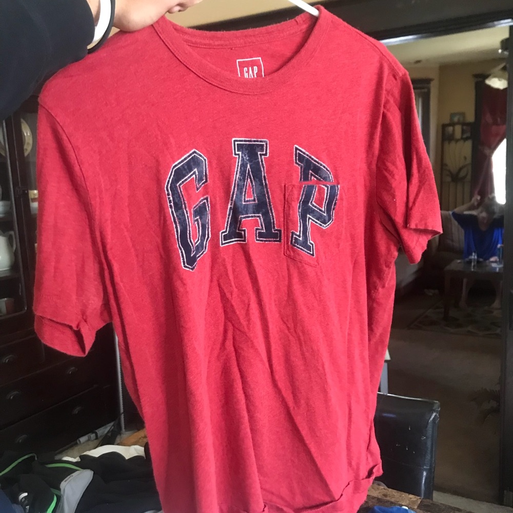 GAP tee
